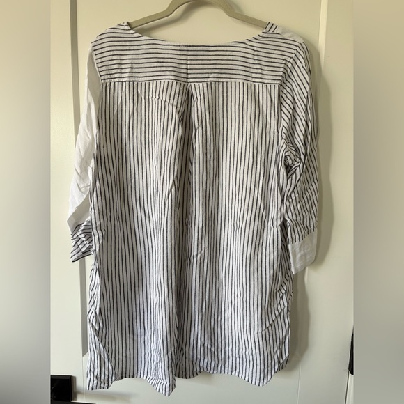 Piccadilly White and Navy Striped Tunic Top - Picture 3 of 3